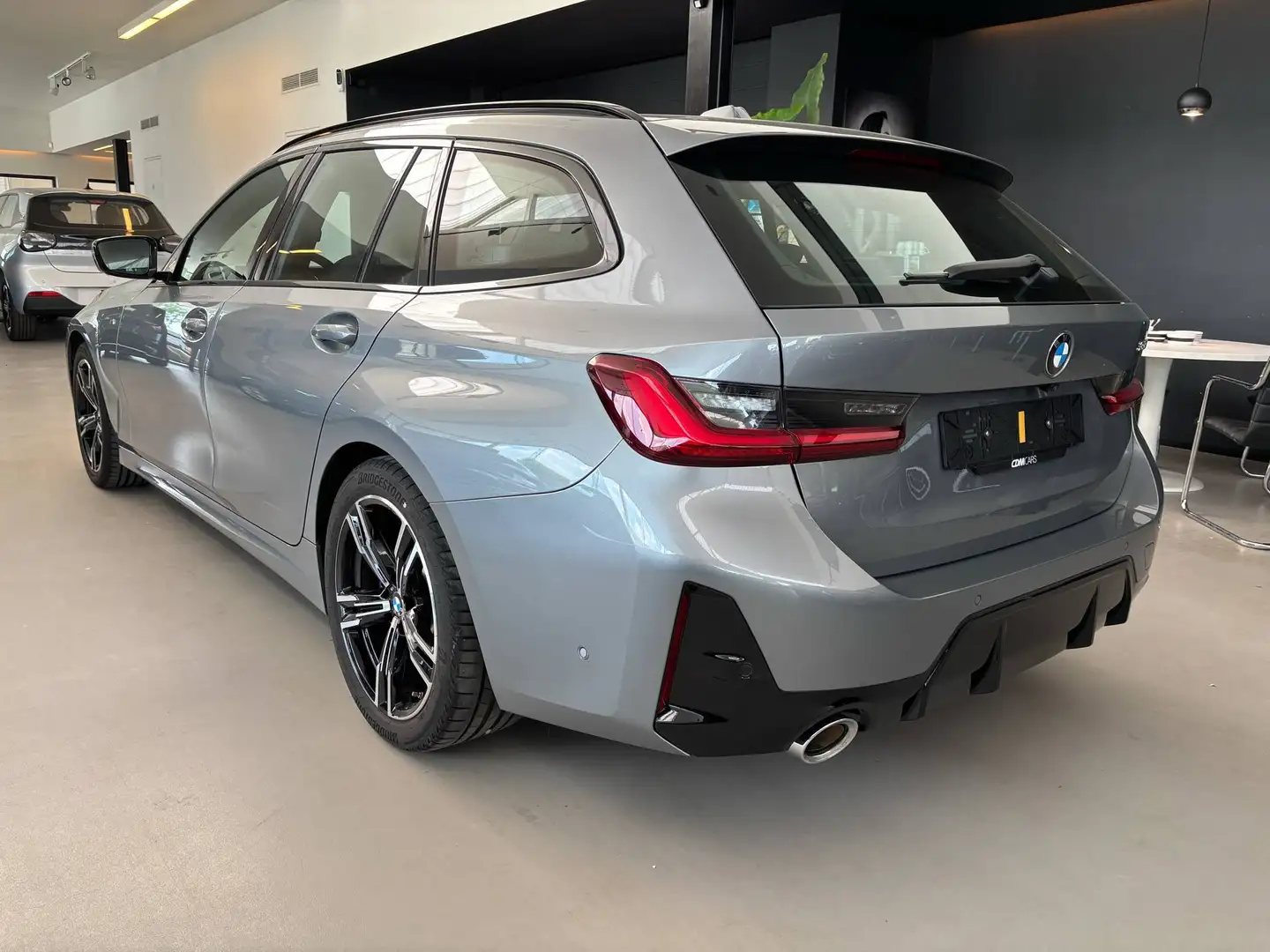 BMW 330 iA M PAKKET Camera/Cockpit plus/Stop&Go/Shadow... Gris - 2