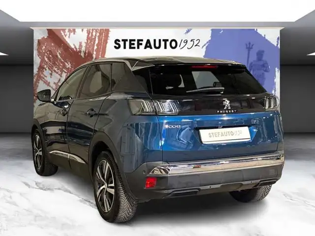 Peugeot 3008 view 5