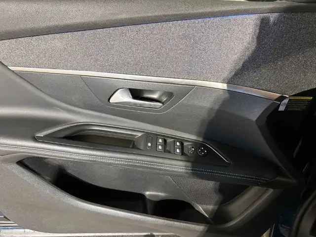 Peugeot 3008 view 10