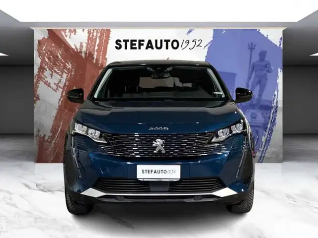 Peugeot 3008 view 2