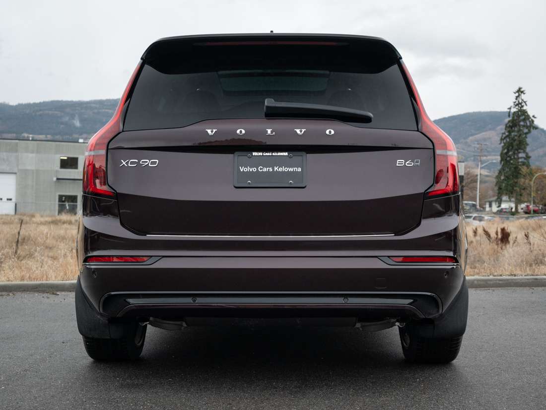 2026 Volvo XC90 B6 ULTRA DARK THEME thumb 8