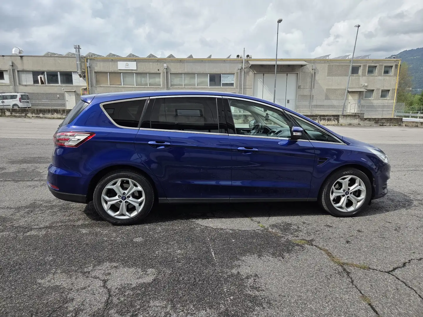 Ford S-Max S-Max II 2015 2.0 tdci Titanium Blu/Azzurro - 2