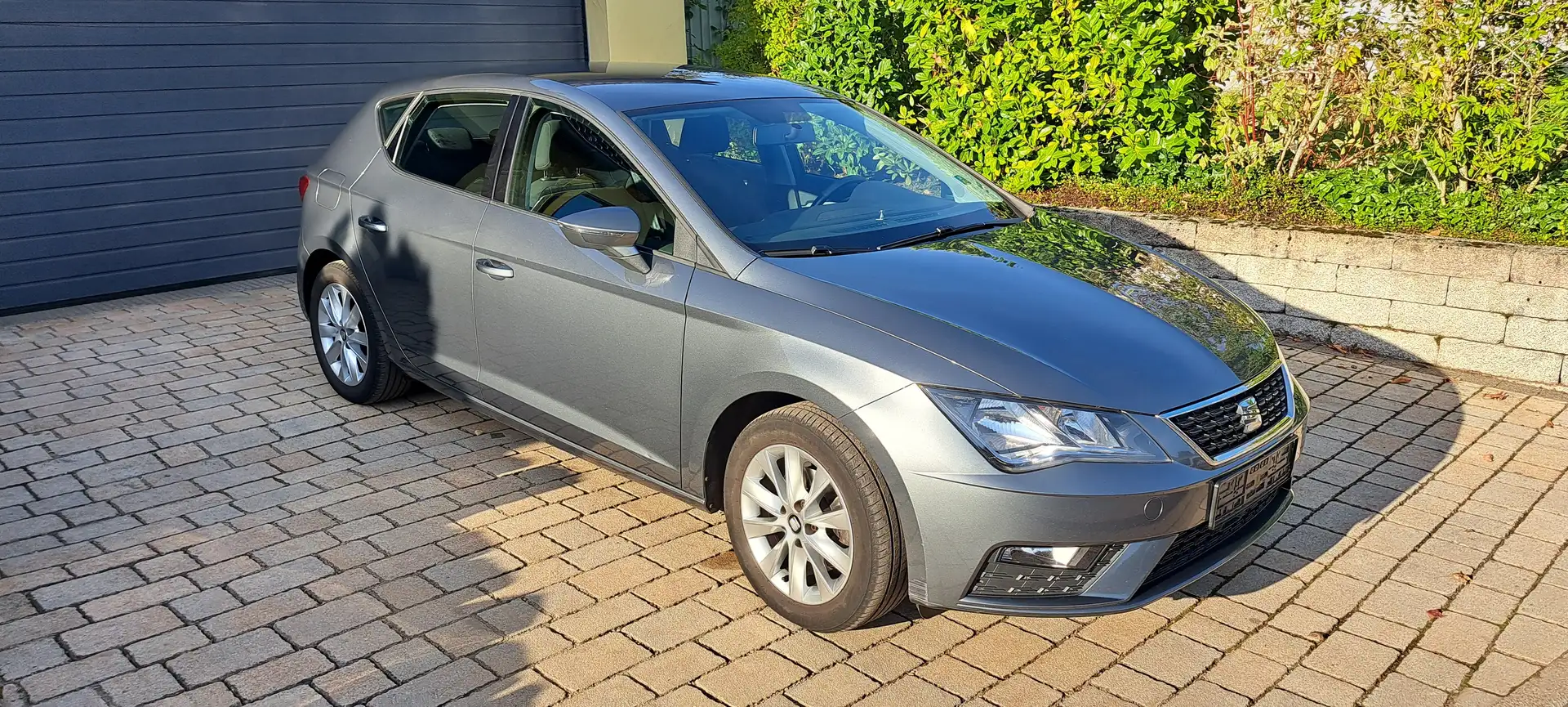 SEAT Leon Leon 1.2 TSI Start Šedá - 2