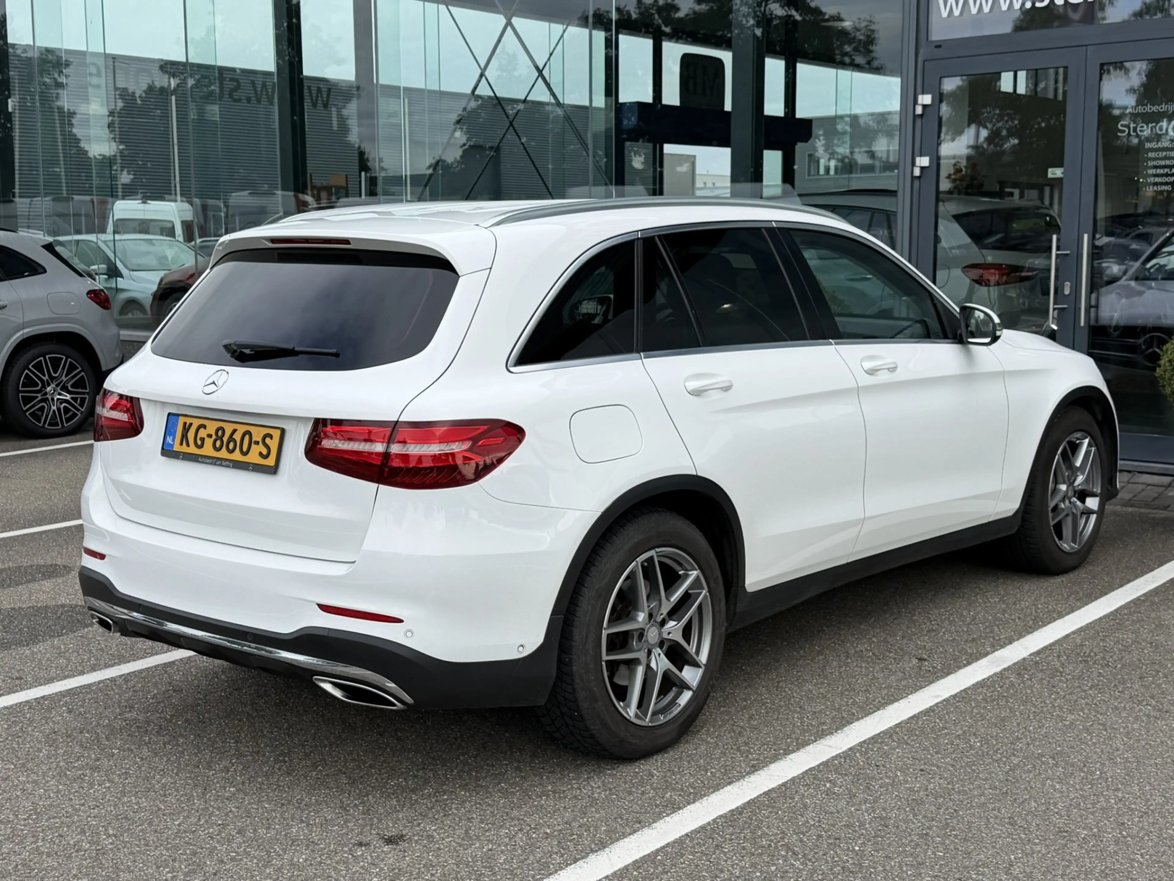 Mercedes-Benz GLC 250 4MATIC AMG Line I Camera I Stoelverwarming I Leder — photo 8