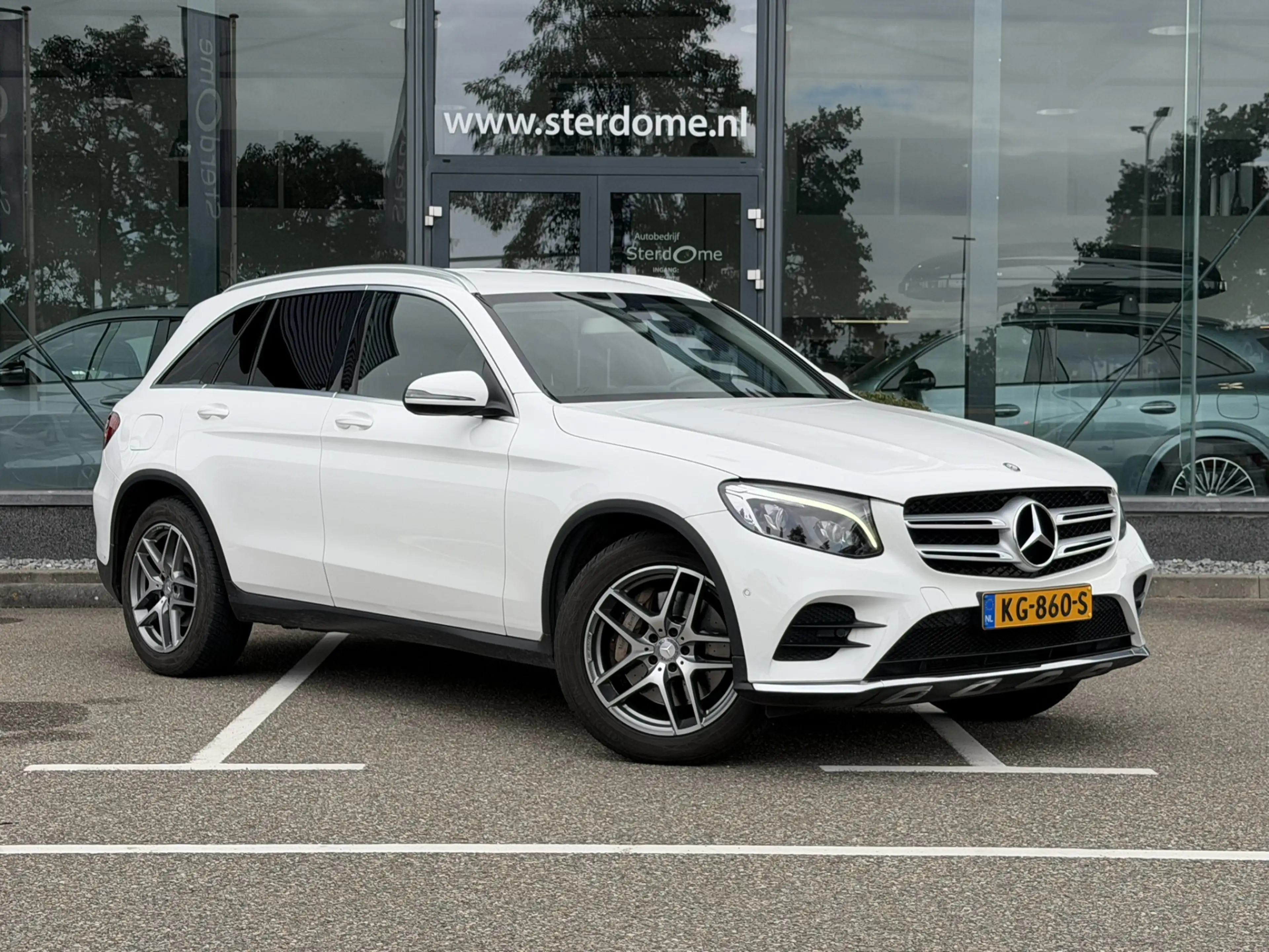 Mercedes-Benz GLC 250 4MATIC AMG Line I Camera I Stoelverwarming I Leder — photo 4