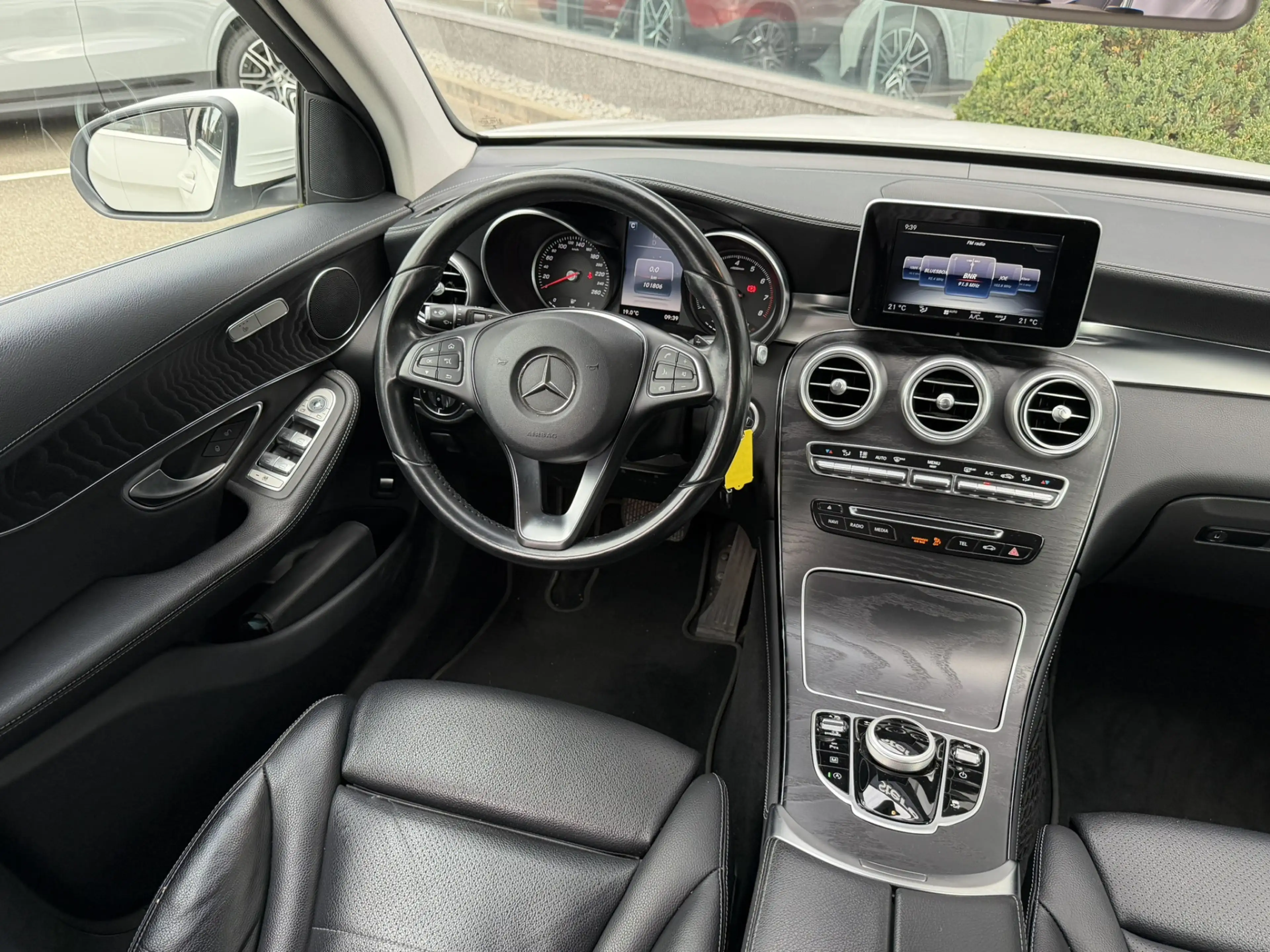 Mercedes-Benz GLC 250 4MATIC AMG Line I Camera I Stoelverwarming I Leder — photo 11