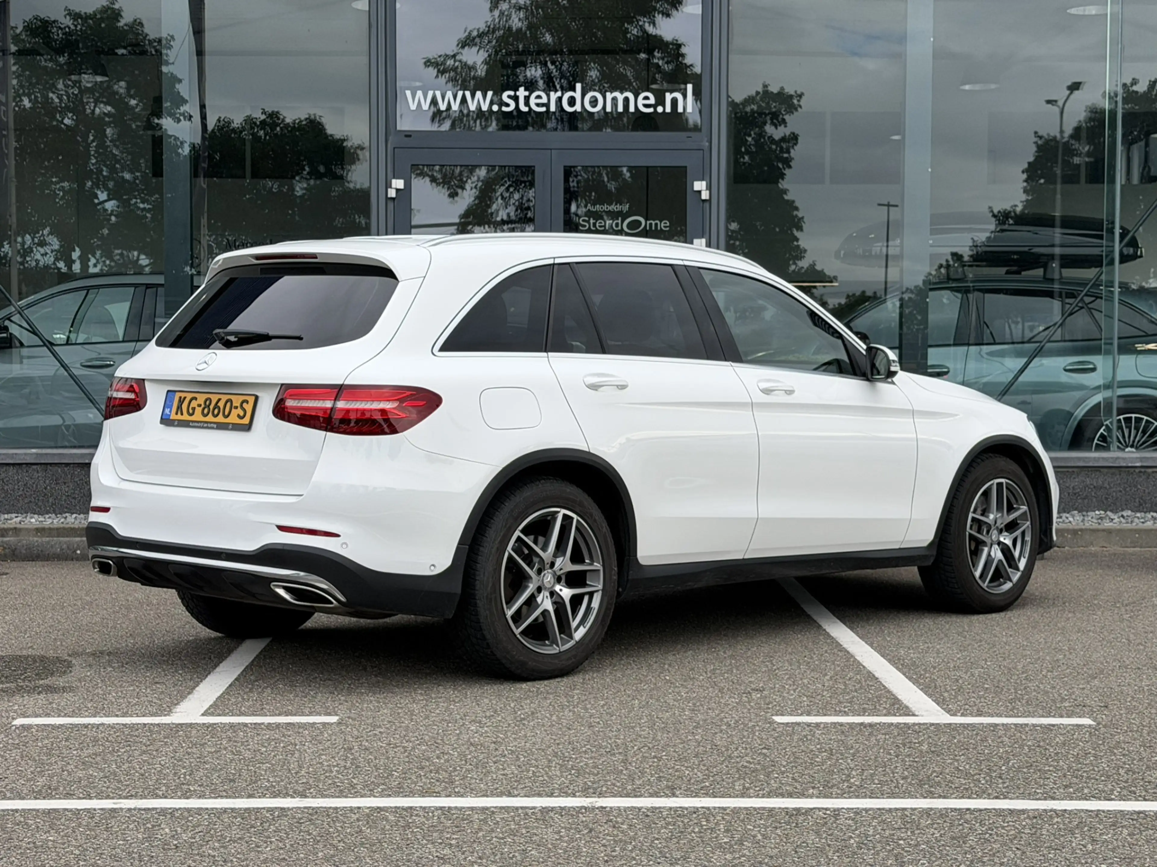 Mercedes-Benz GLC 250 4MATIC AMG Line I Camera I Stoelverwarming I Leder — photo 6