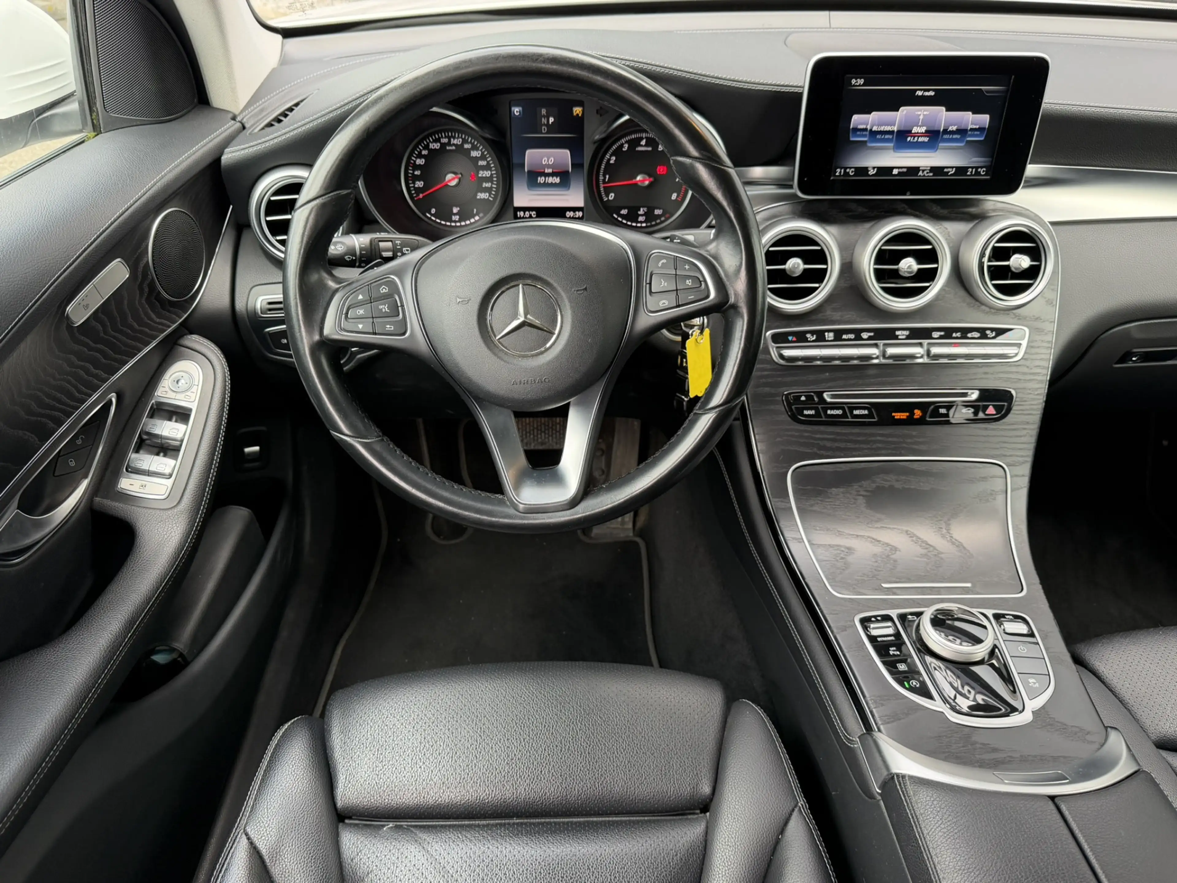Mercedes-Benz GLC 250 4MATIC AMG Line I Camera I Stoelverwarming I Leder — photo 10