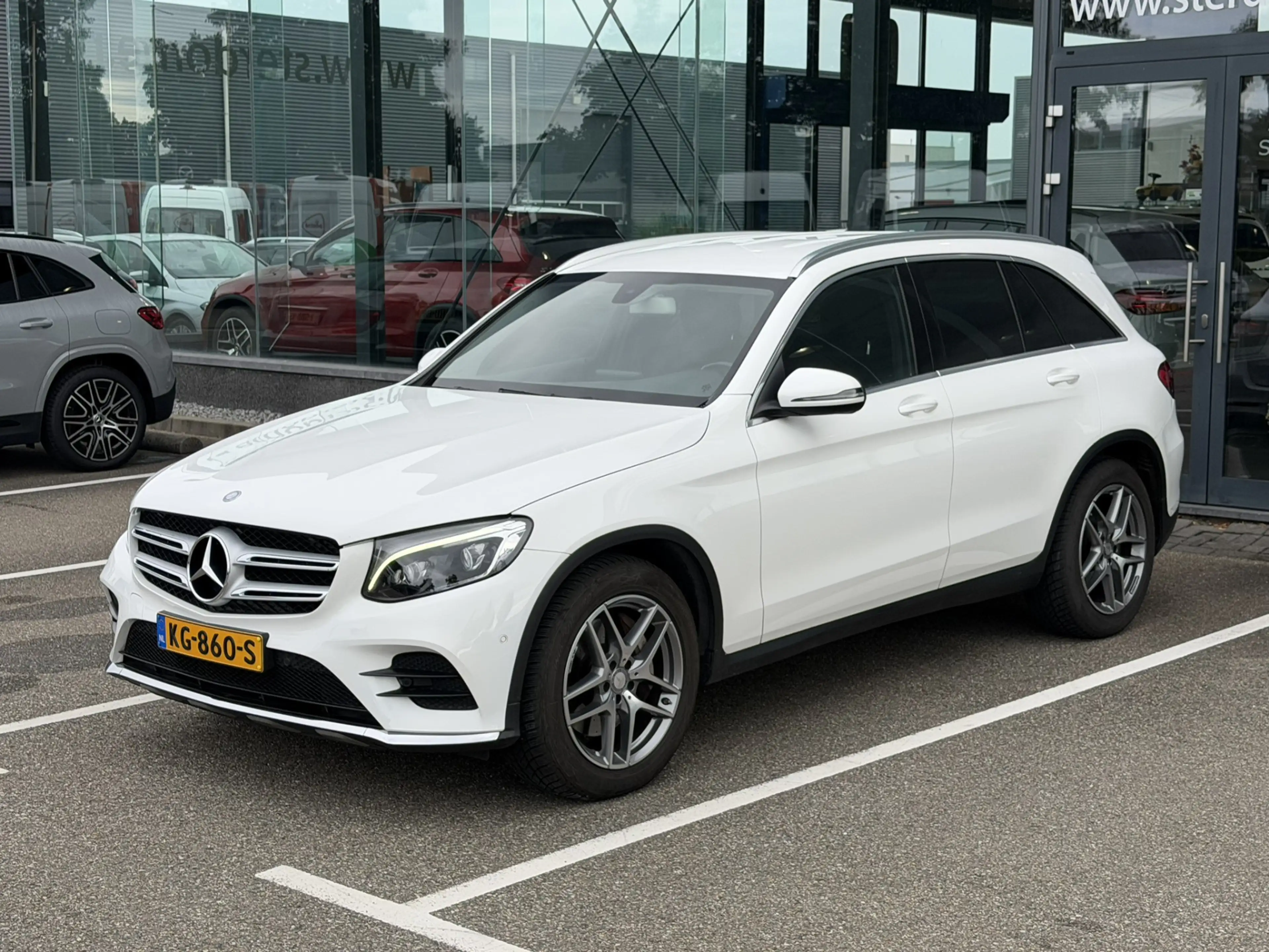 Mercedes-Benz GLC 250 4MATIC AMG Line I Camera I Stoelverwarming I Leder — photo 3