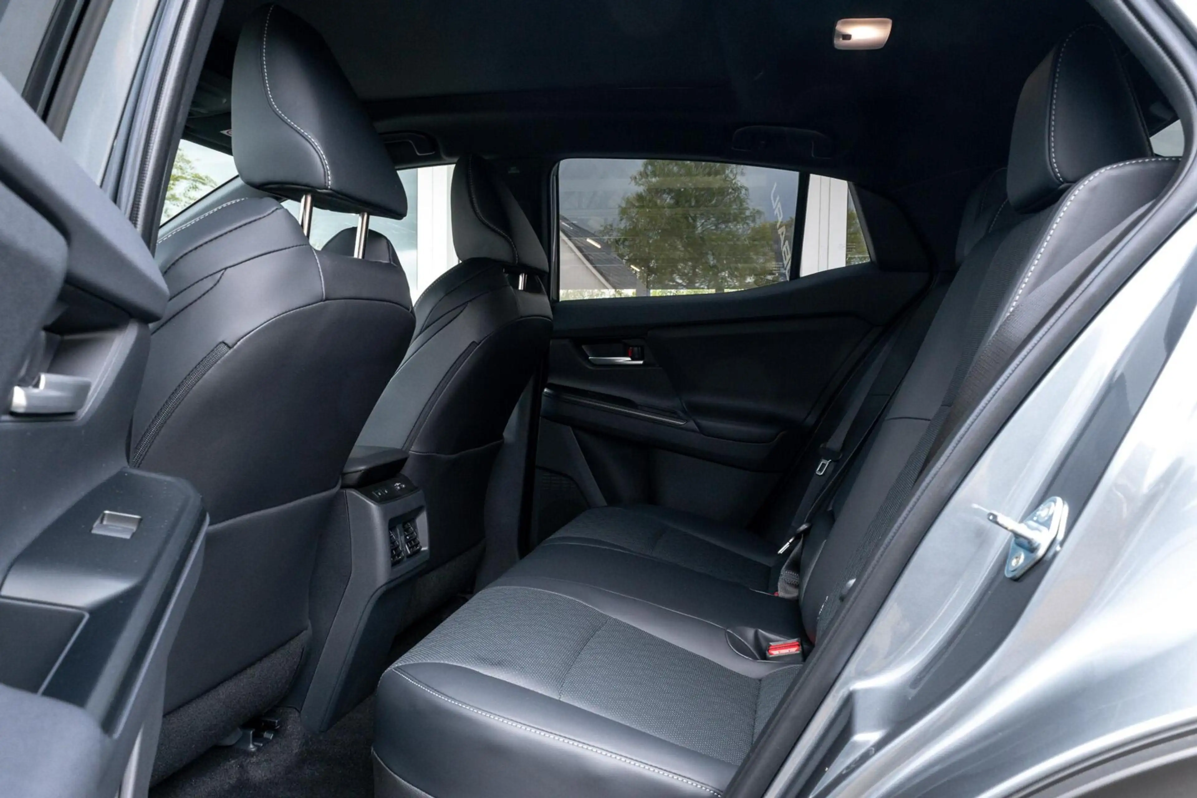 Subaru Uncharted 4E-xperience+ AWD 77 kWh | Safety Sense | 100% Ele — photo 12