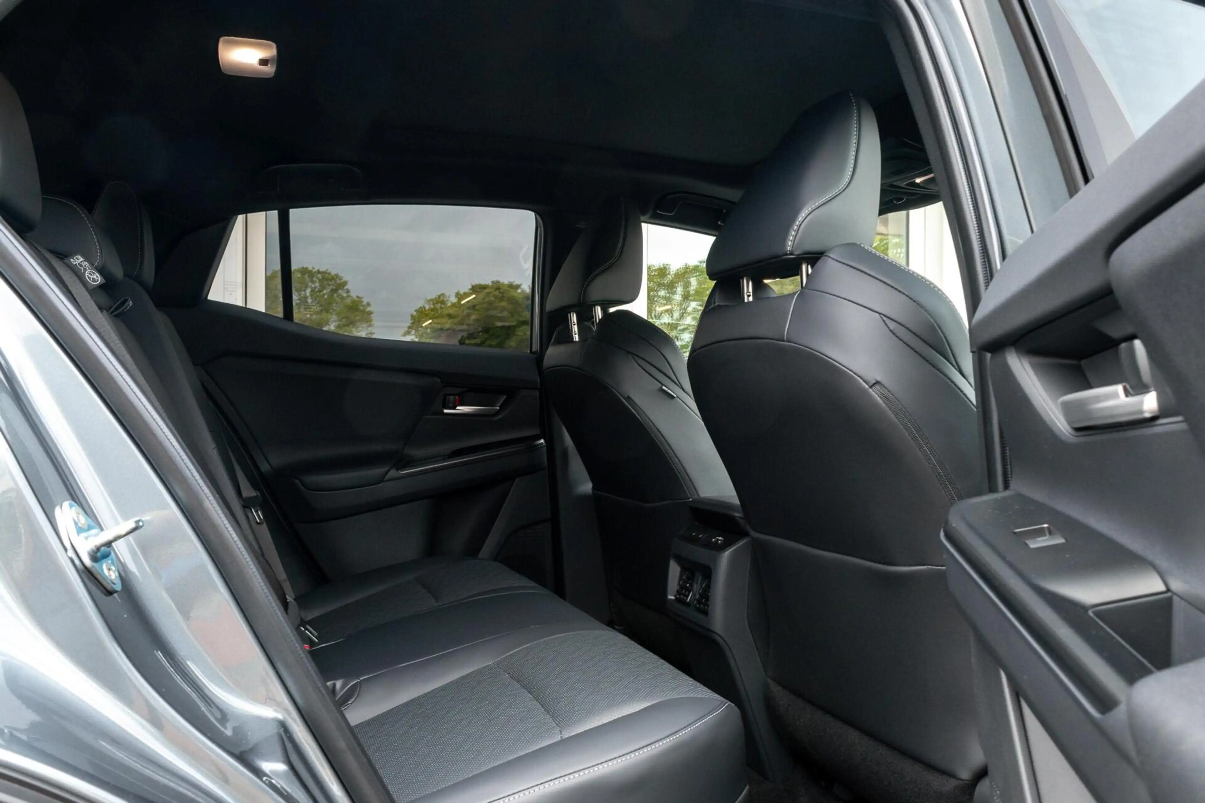 Subaru Uncharted 4E-xperience+ AWD 77 kWh | Safety Sense | 100% Ele — photo 13