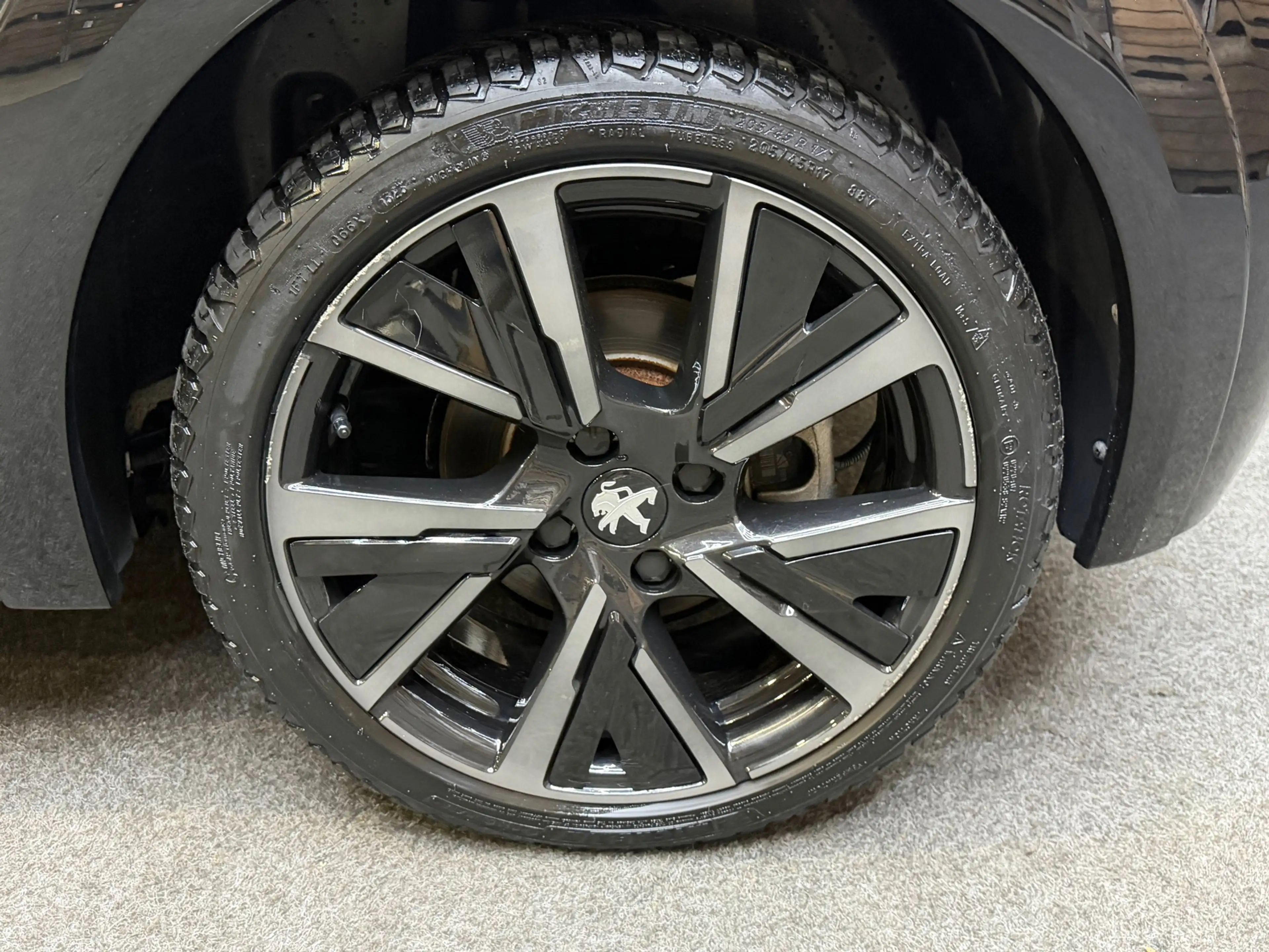 Peugeot e-208 EV GT 350 50 kWh, 17"LM, Panorama, Camera, Cruise — photo 2