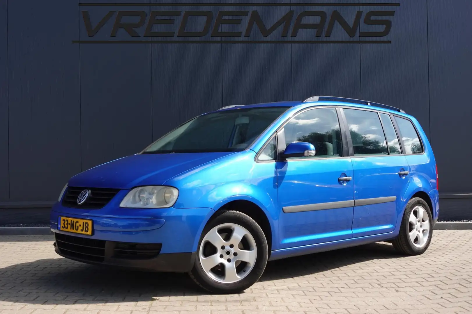 Volkswagen Touran 1.6-16V FSI Trendline 7-PERS/LEES TEKST Blauw - 1