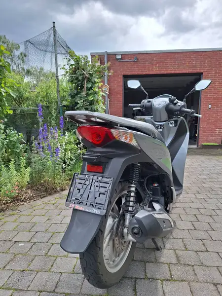Honda SH 125 - foto 4