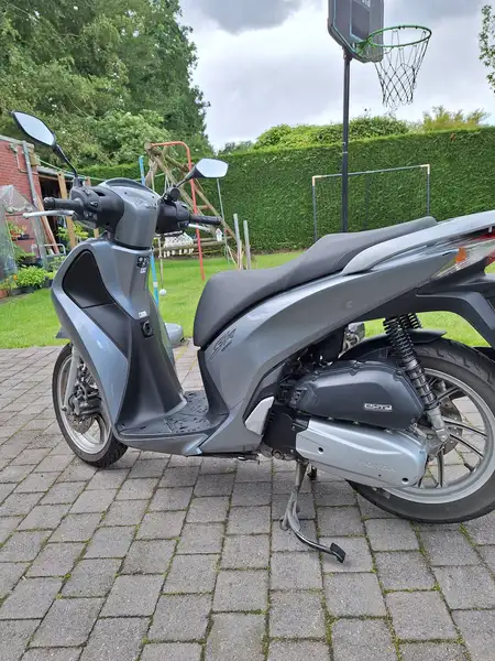 Honda SH 125 - foto 6