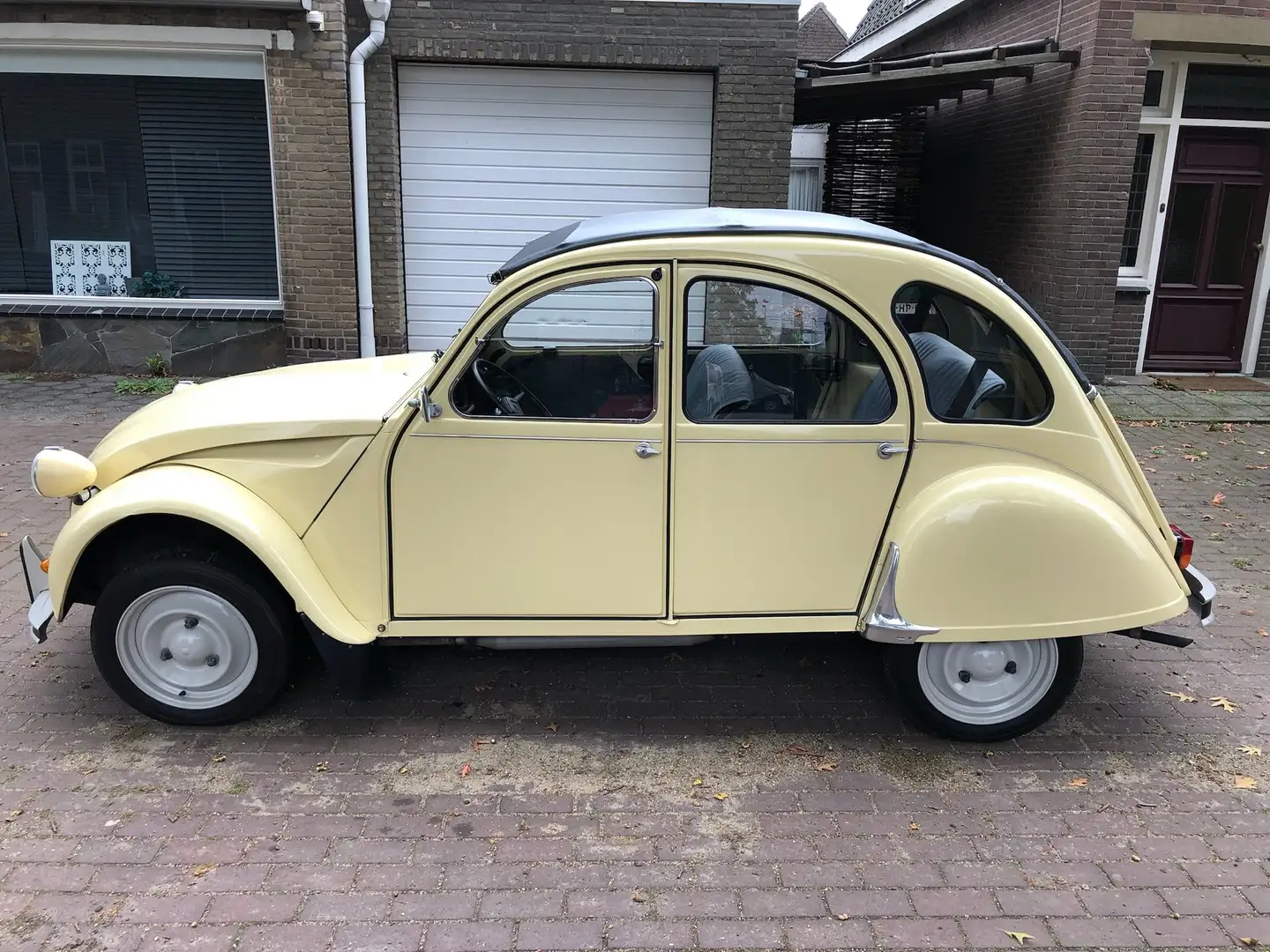 Citroen 2CV 2 CV 6 Charleston Geel - 1