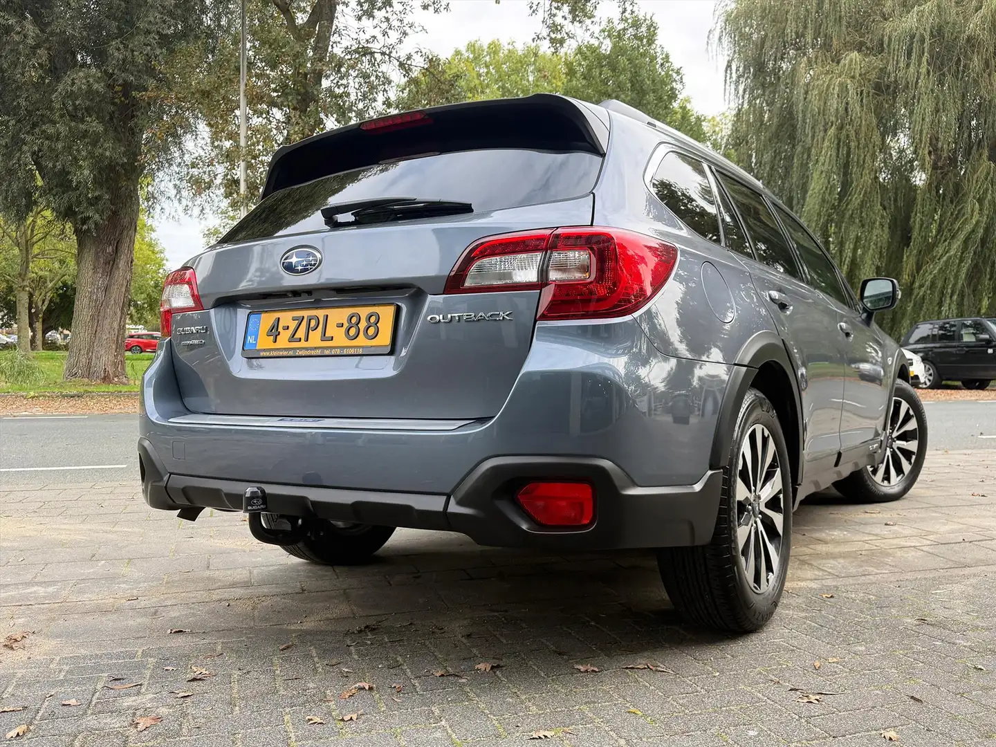 Subaru OUTBACK 2.5i 175PK CVT EyeSight AWD Premium | Trekhaak | S Grijs - 2