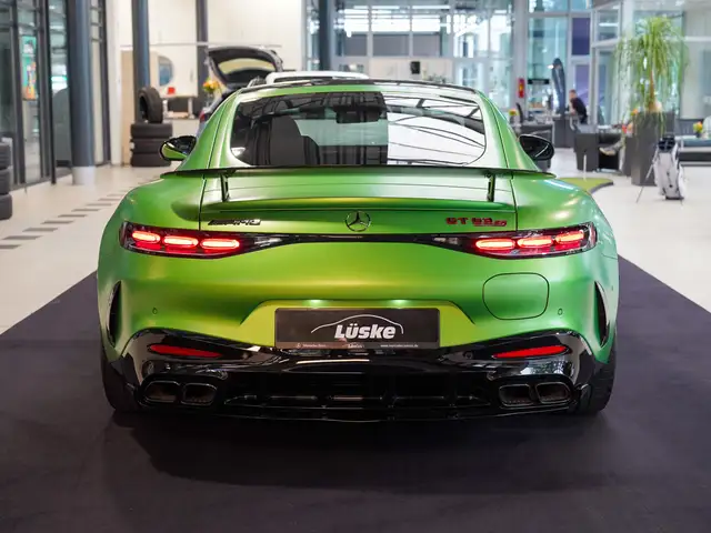 Mercedes-Benz Amg GT view 4