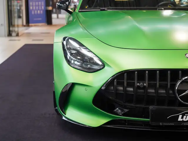 Mercedes-Benz Amg GT view 9