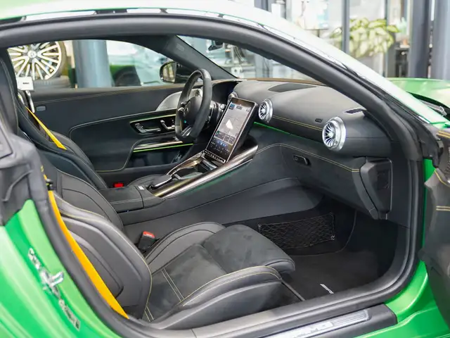 Mercedes-Benz Amg GT view 11