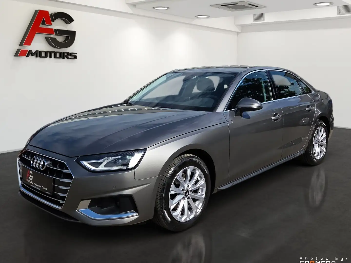 Audi A4 35 TFSI S-tronic / LED/Navi/PDC/1.Besitz/Nur 24.6 Grau - 1