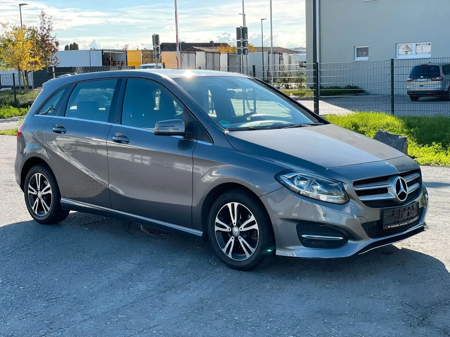 Mercedes-Benz B 180 Style Navi PDC SH Gris - 2
