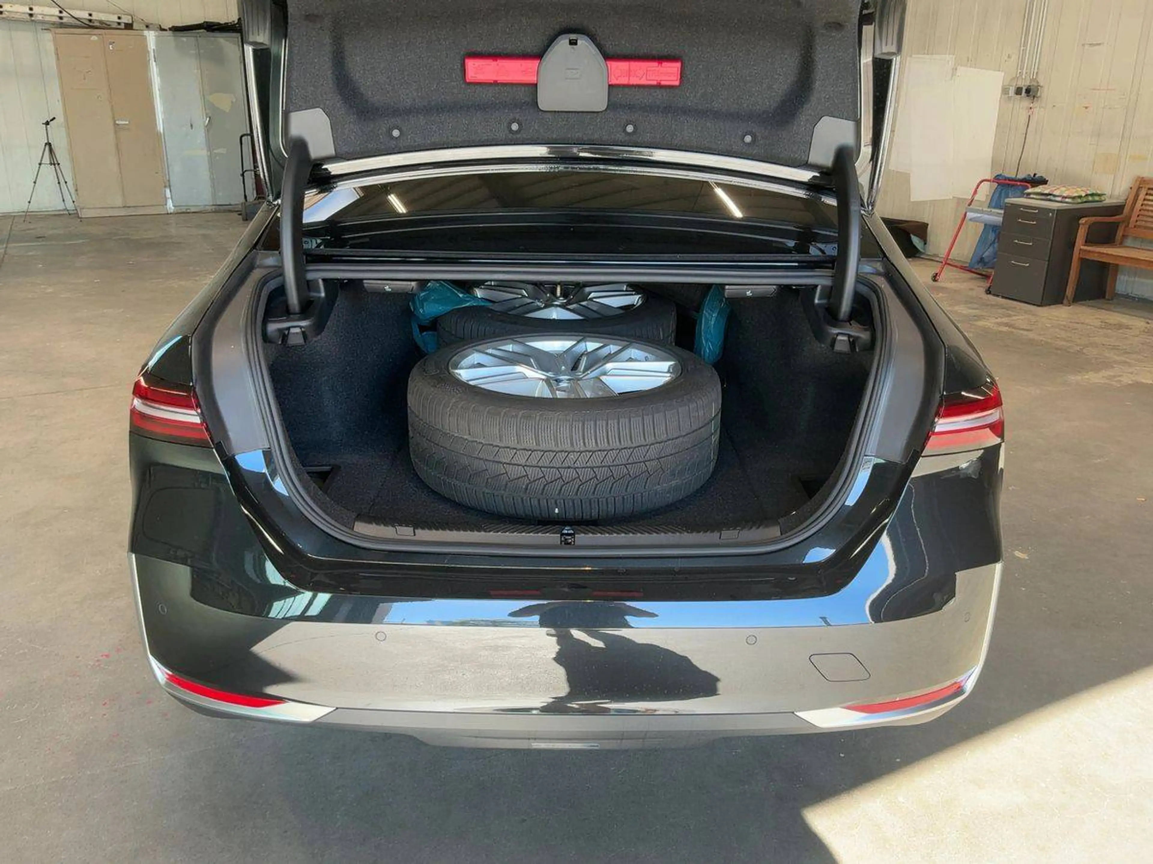 BMW i5 40 eDrive — photo 11
