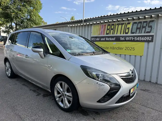 Opel Zafira Tourer Sport*1. Hand* Leder* Xenon* 7* Sitze* TÜV 08/27