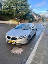 V40 D2 Momentum