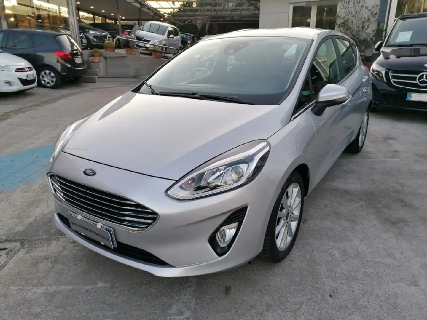 Ford Fiesta 1.1 85cv 5 PORTE TITANIUM Argento - 1