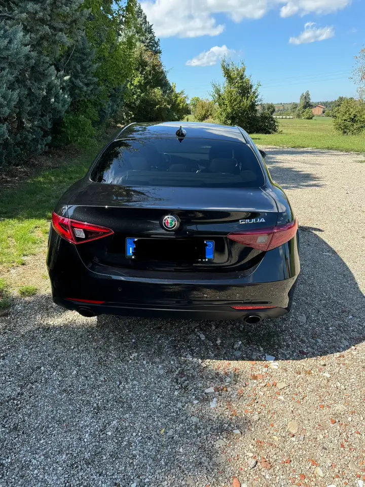 Alfa Romeo Giulia 2023