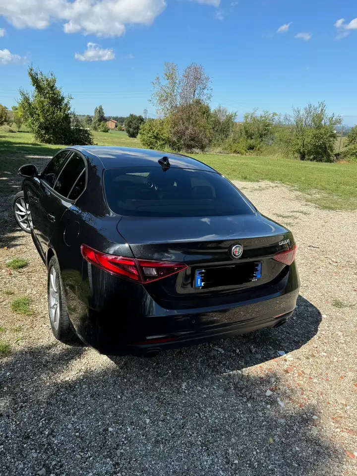 Alfa Romeo Giulia 2023