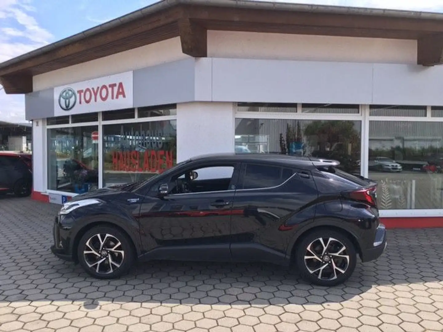 Toyota C-HR Hybrid Team D Noir - 1
