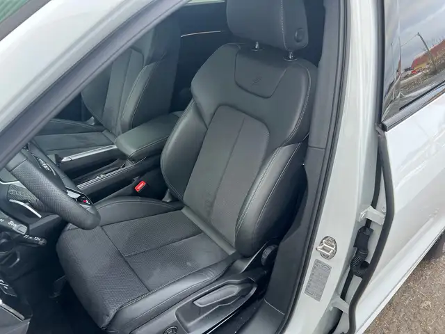 Audi Q8 55 e-tron quattro business Ansicht 10