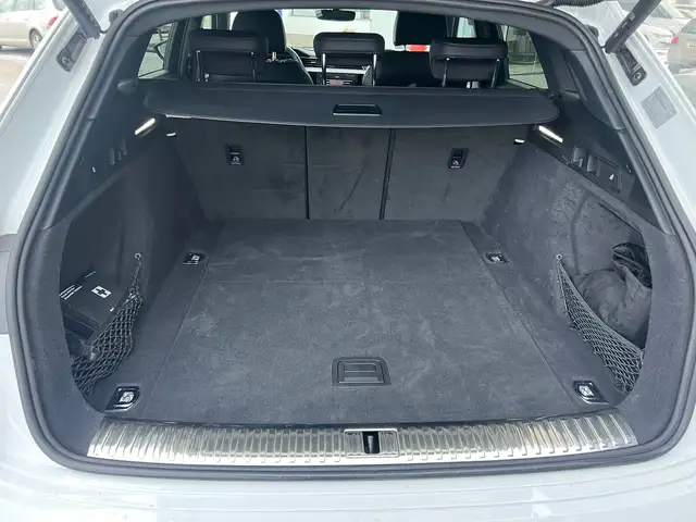 Audi Q8 55 e-tron quattro business Ansicht 6