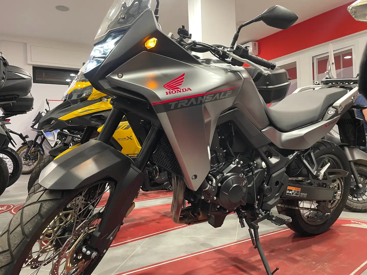 Honda XL 750 Transalp abs euro 5 Grigio - 1
