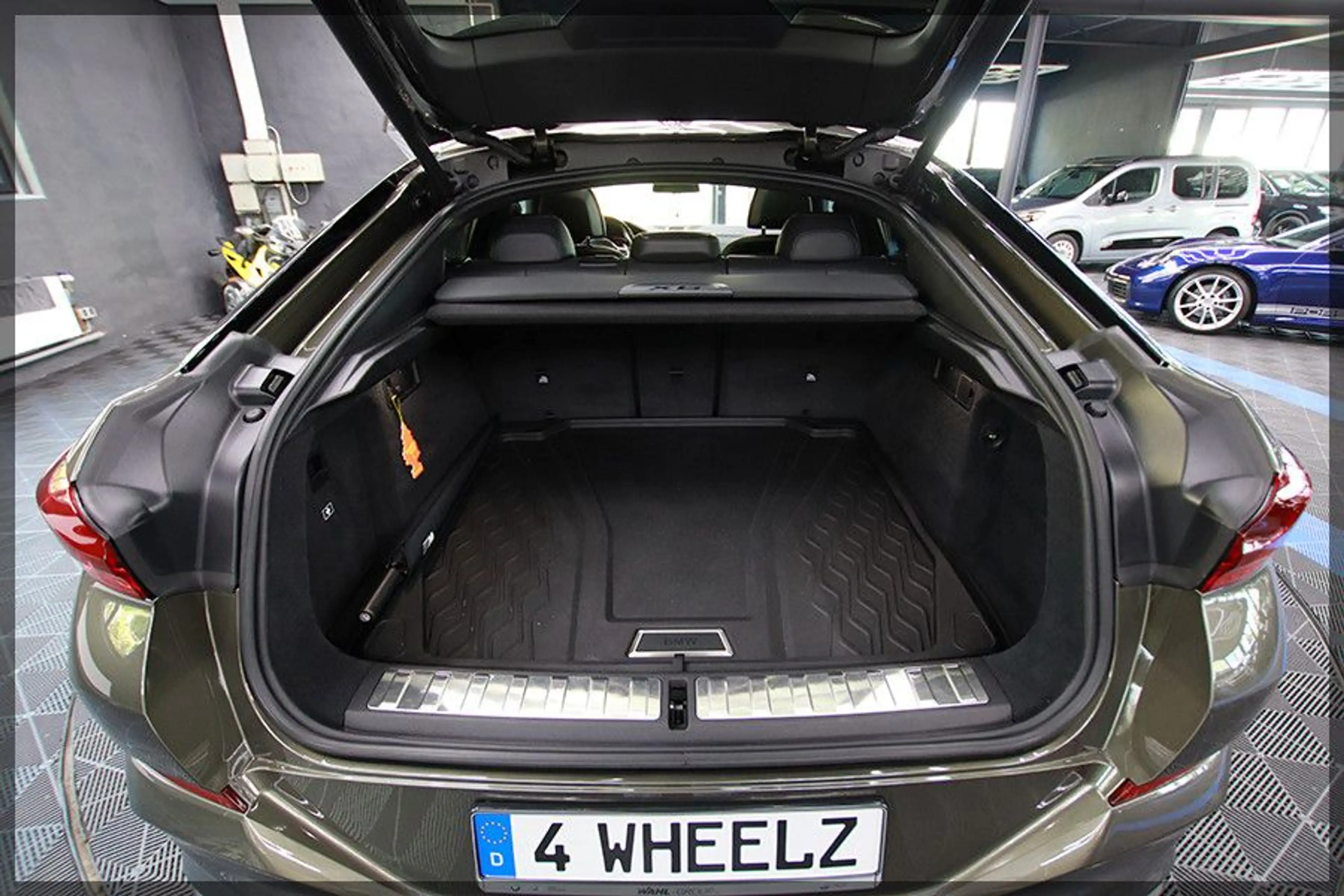 BMW X6 M50 i INDIVIDUAL / CAM / PANO / GARANTIE — photo 12