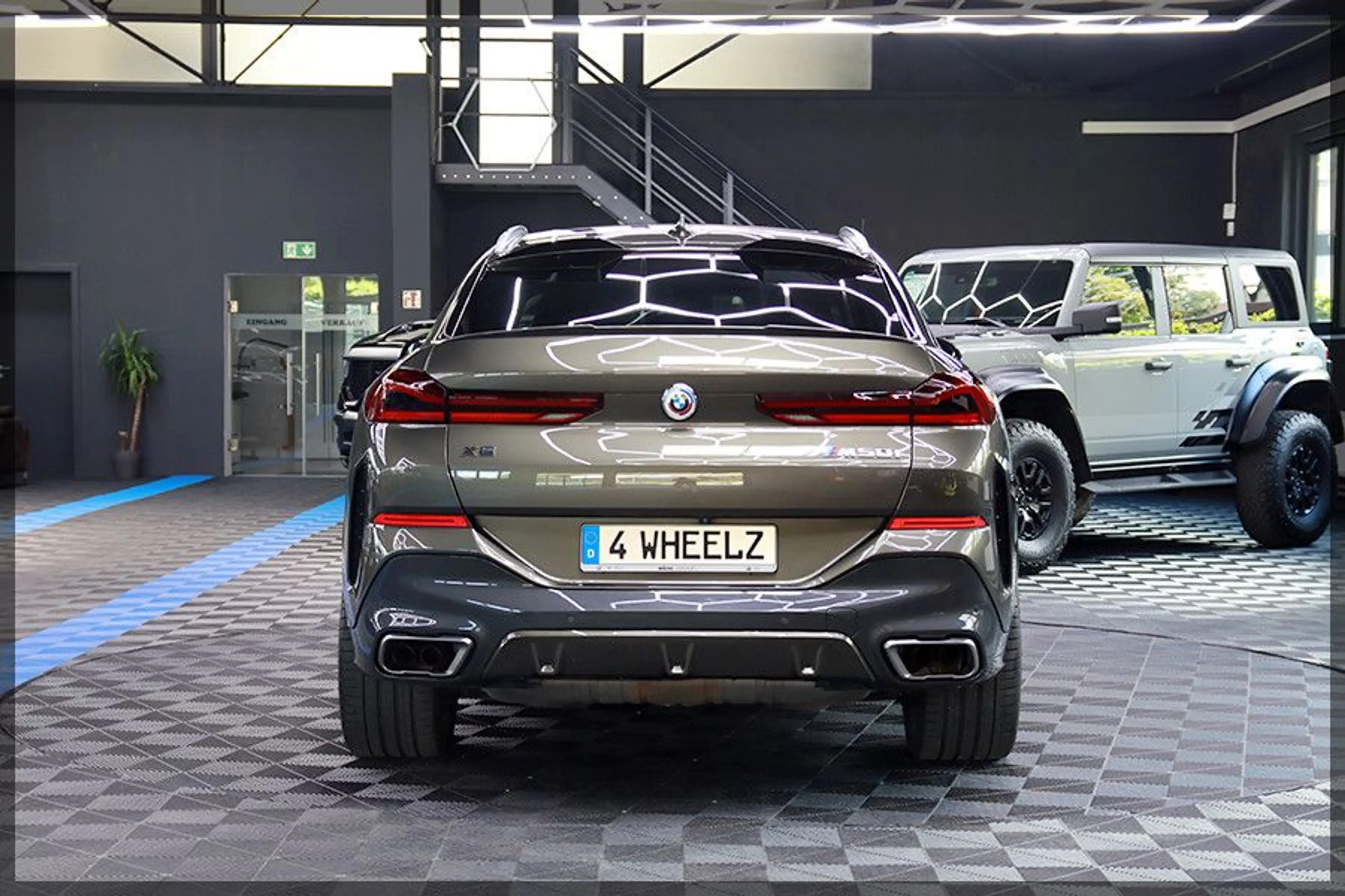 BMW X6 M50 i INDIVIDUAL / CAM / PANO / GARANTIE — photo 4