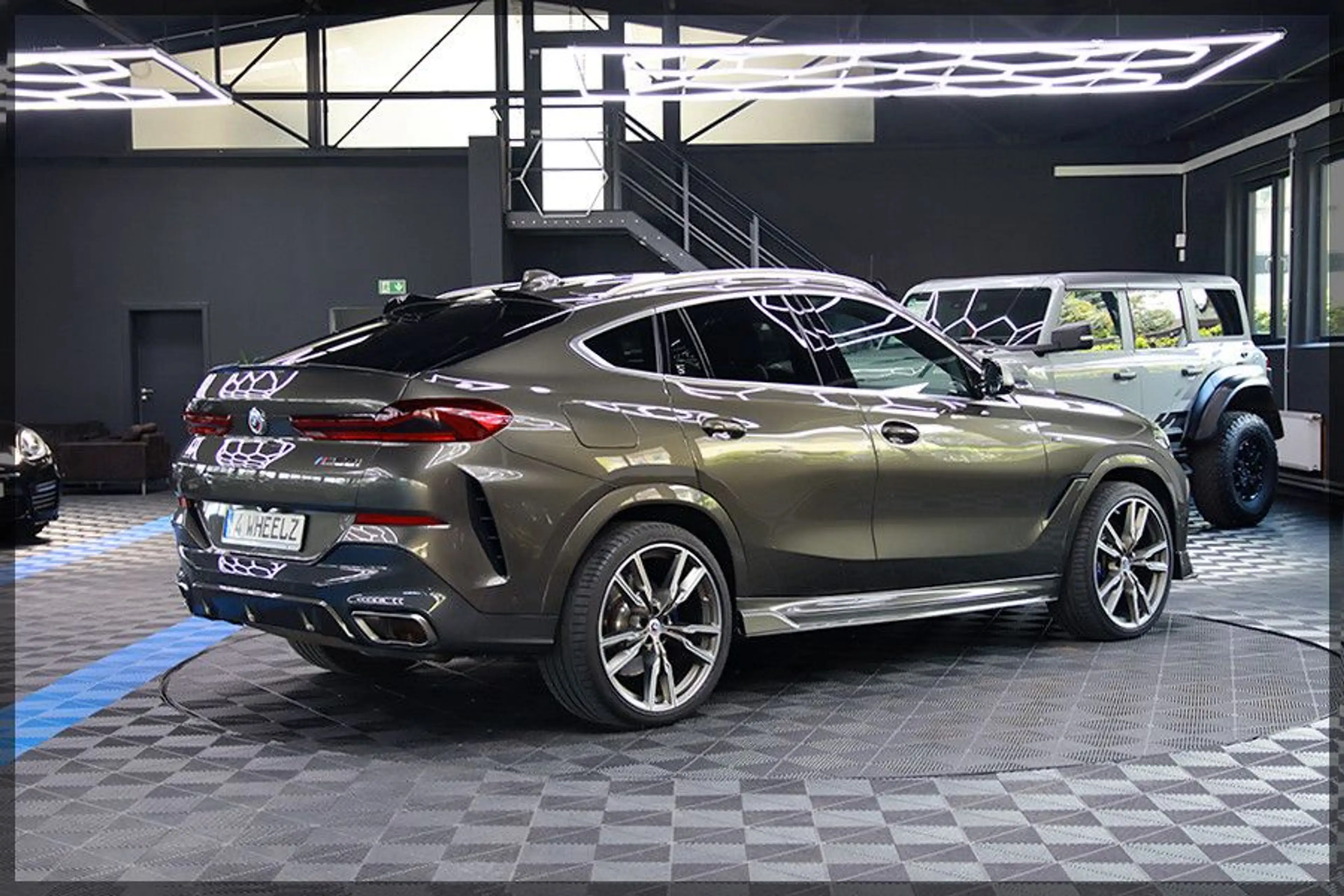 BMW X6 M50 i INDIVIDUAL / CAM / PANO / GARANTIE — photo 5