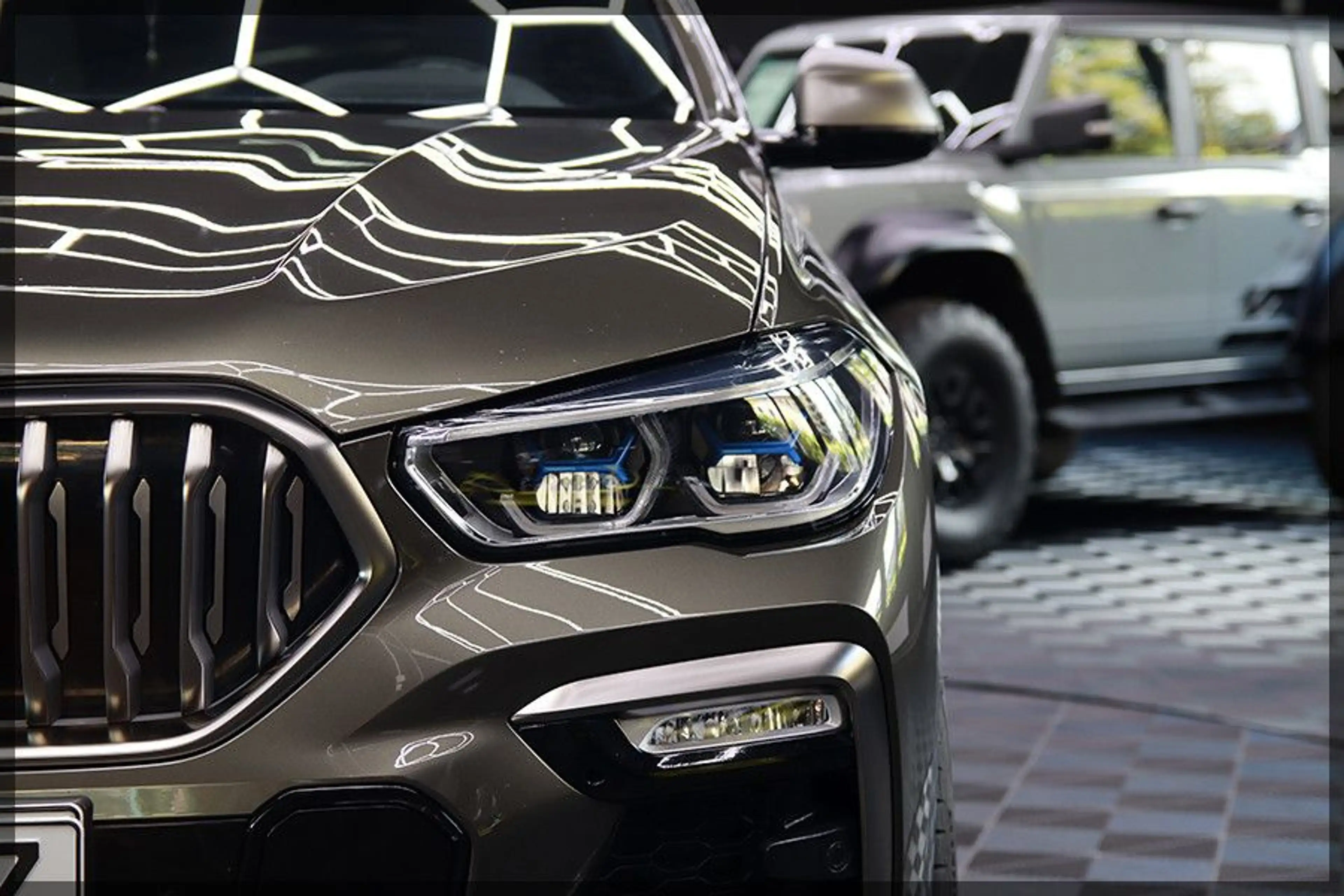 BMW X6 M50 i INDIVIDUAL / CAM / PANO / GARANTIE — photo 9
