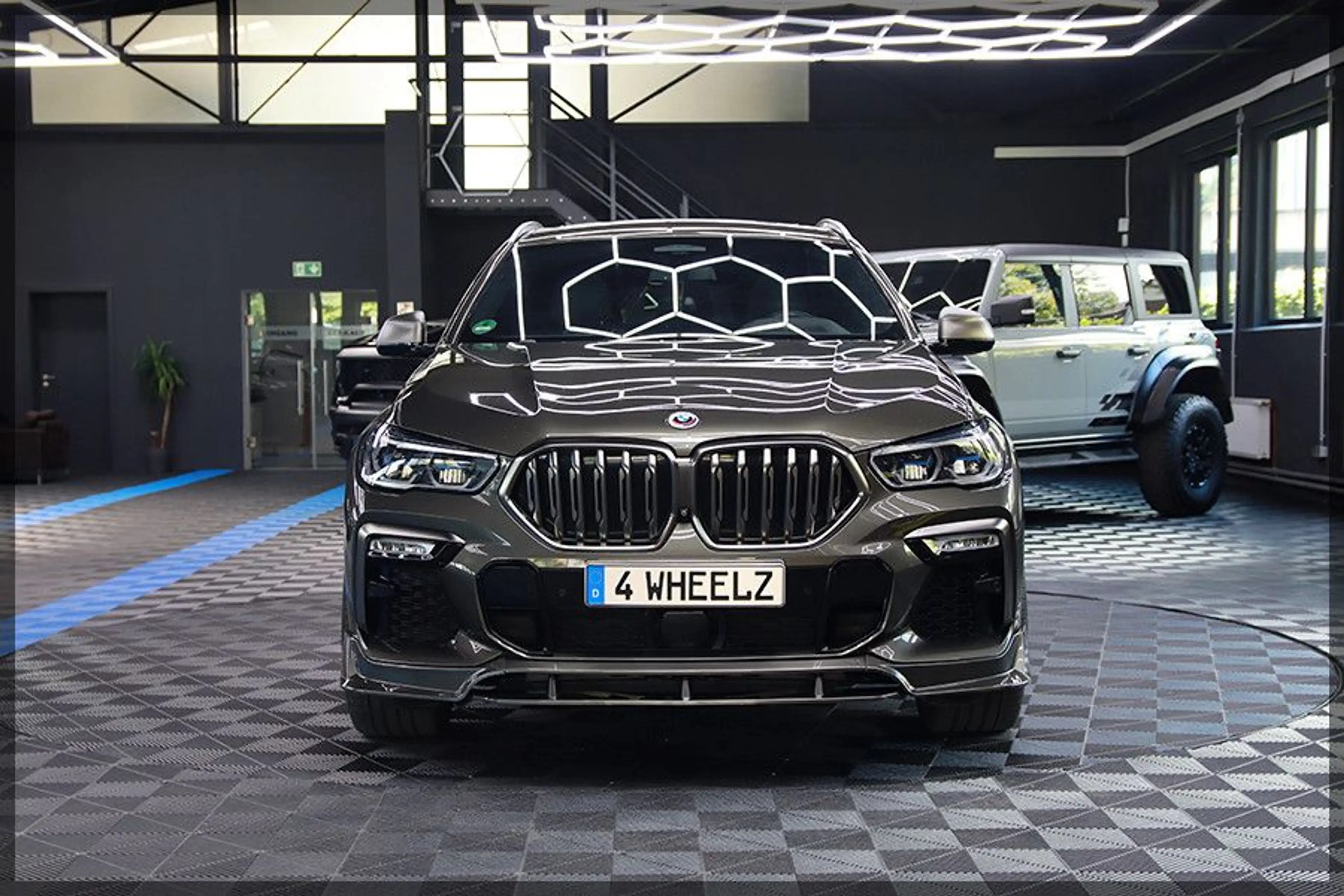 BMW X6 M50 i INDIVIDUAL / CAM / PANO / GARANTIE — photo 3