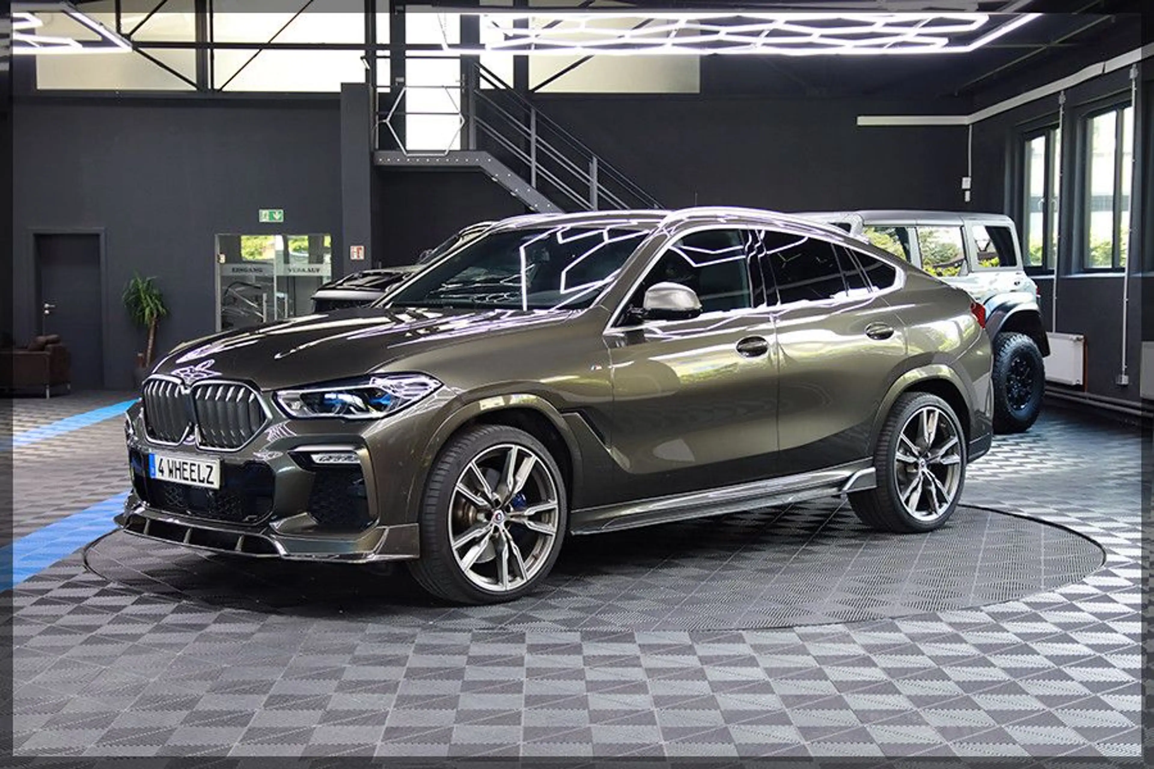 BMW X6 M50 i INDIVIDUAL / CAM / PANO / GARANTIE — photo 2