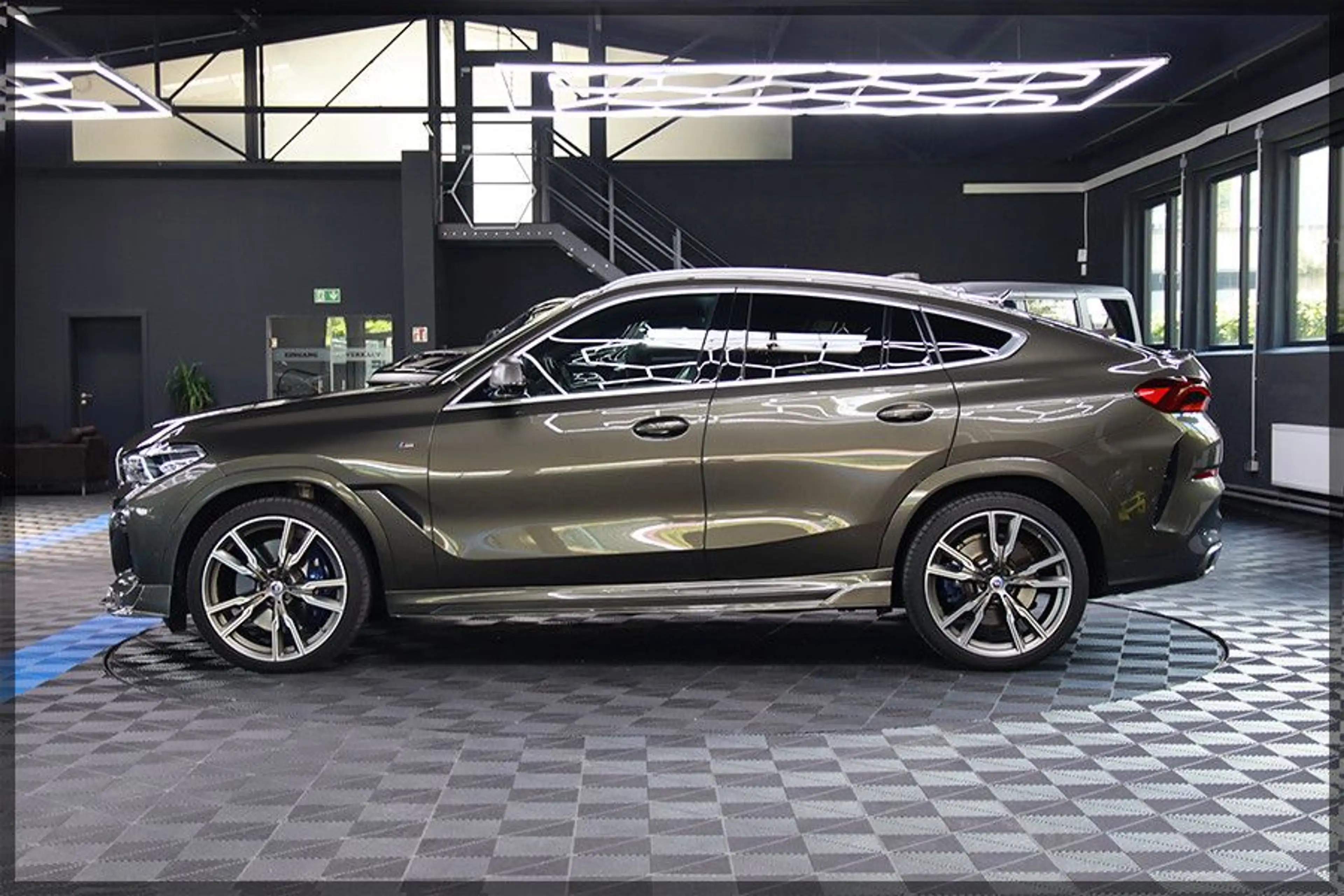 BMW X6 M50 i INDIVIDUAL / CAM / PANO / GARANTIE — photo 8