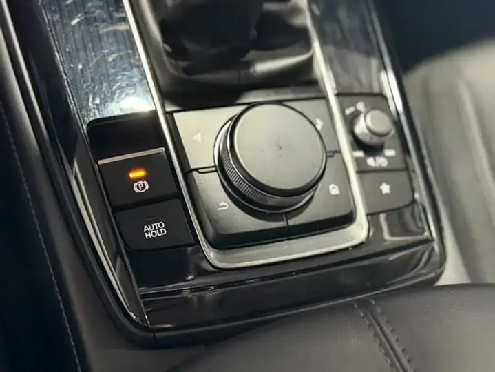 Mazda CX-30 2026, foto 16
