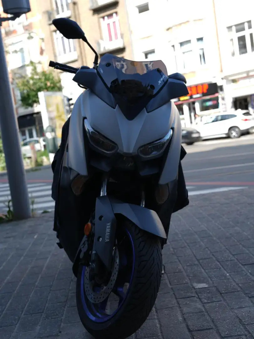 Yamaha X-Max 125 Gris - 1