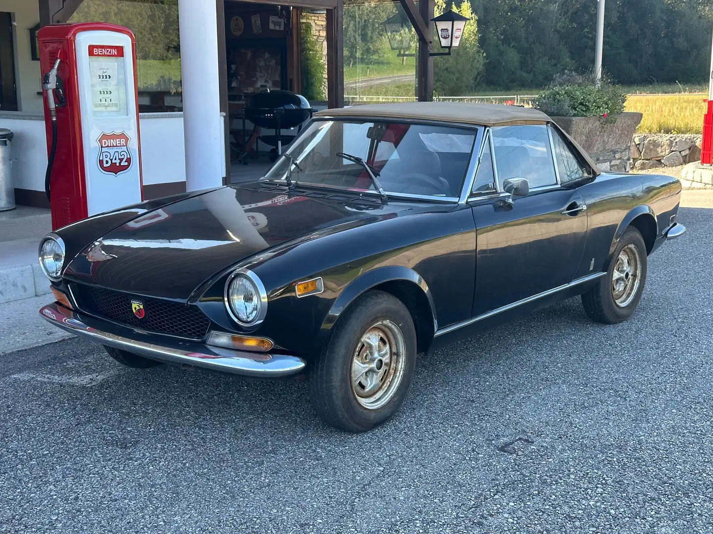Fiat 124 Spider BS1 Zwart - 1