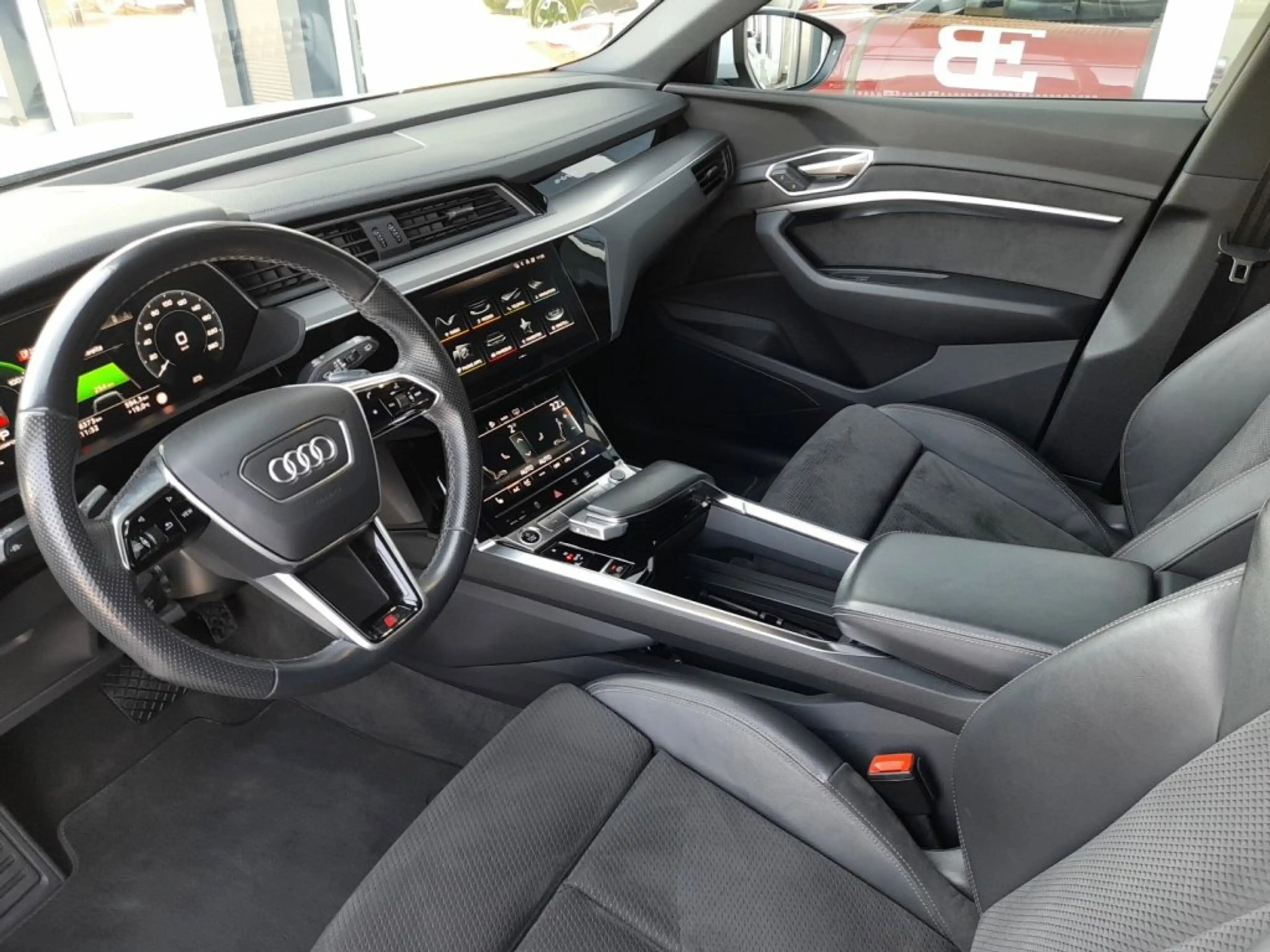 Audi e-tron 71 kWh QUATTRO S-LINE *NP € 85.016,- / SKY / 20 ZOLL / NAVI / OPTIKPAKET & DACHHIMMEL SCHWARZ* — photo 11