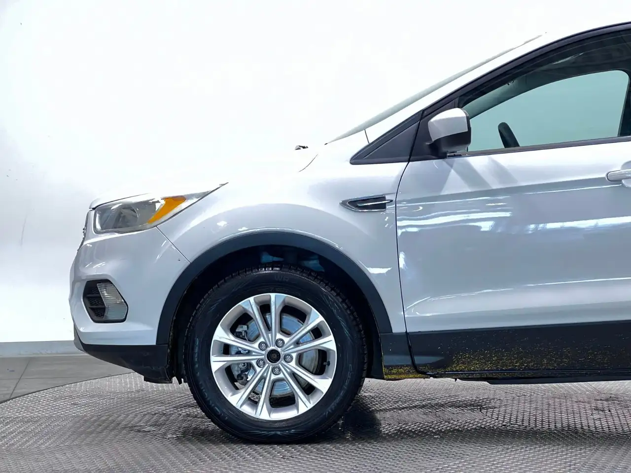 Ford Escape photo Ford Escape