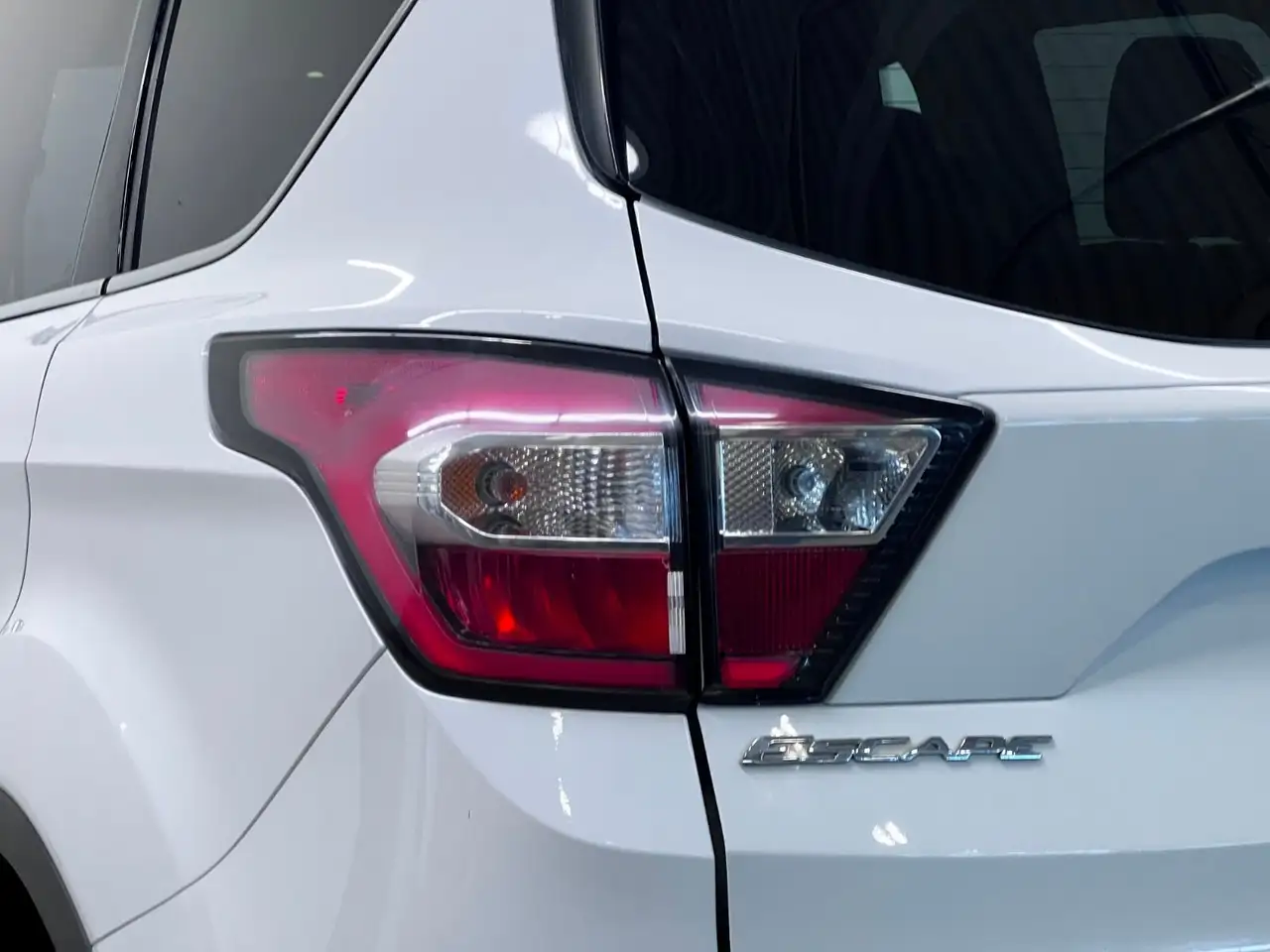 Ford Escape photo Ford Escape