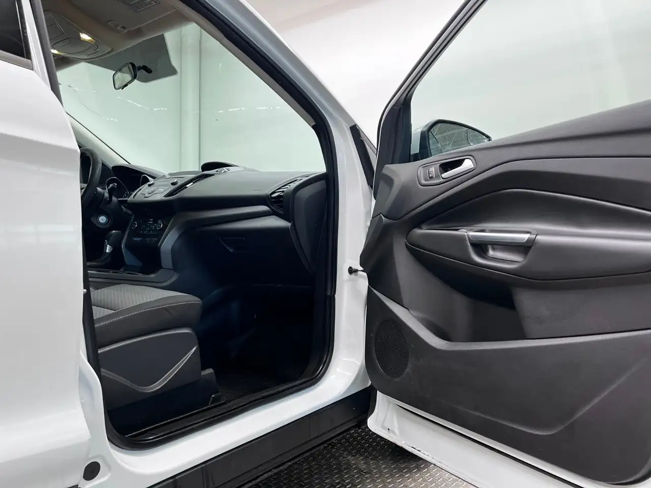 Ford Escape photo Ford Escape